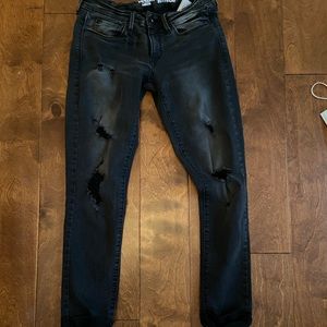 black levi jeans